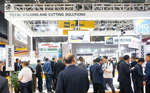 第二届进博会WilliamHill威廉希尔意大利CEA展位现场图片